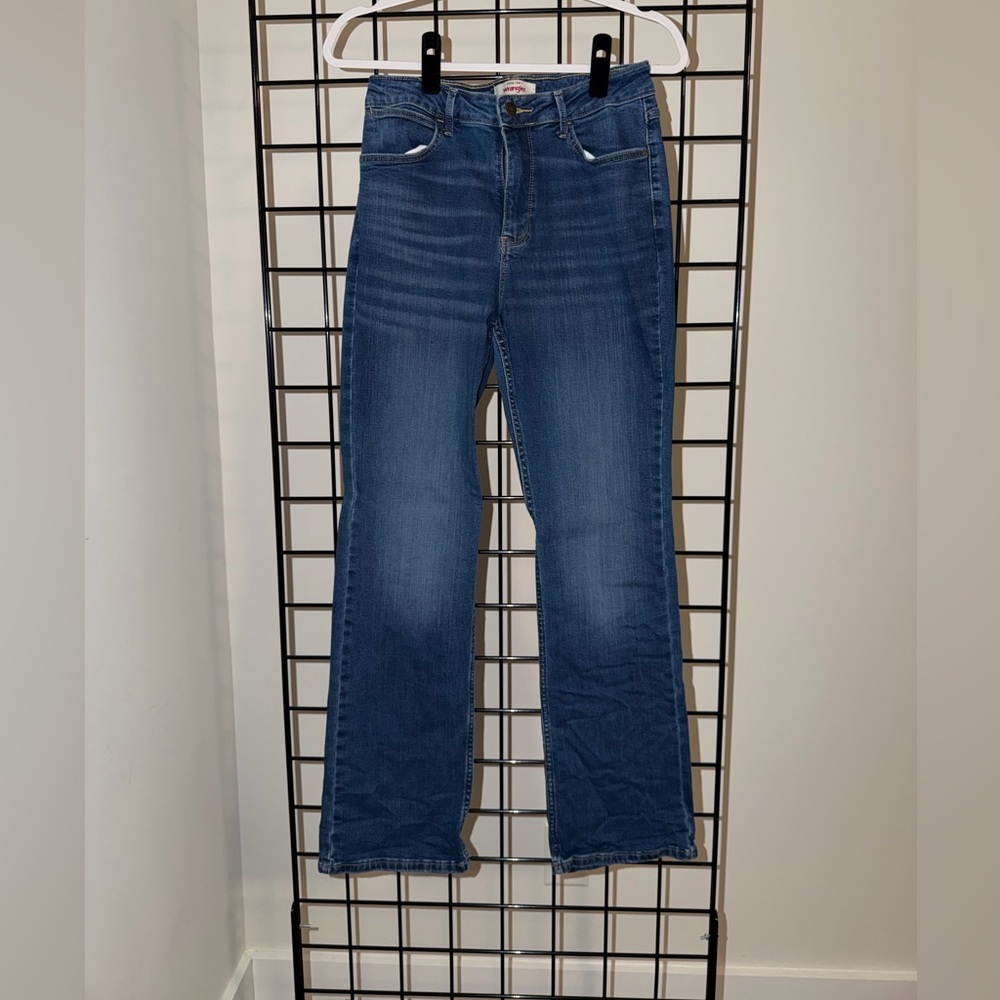 Wrangler Women's Straight Leg Blue Jeans